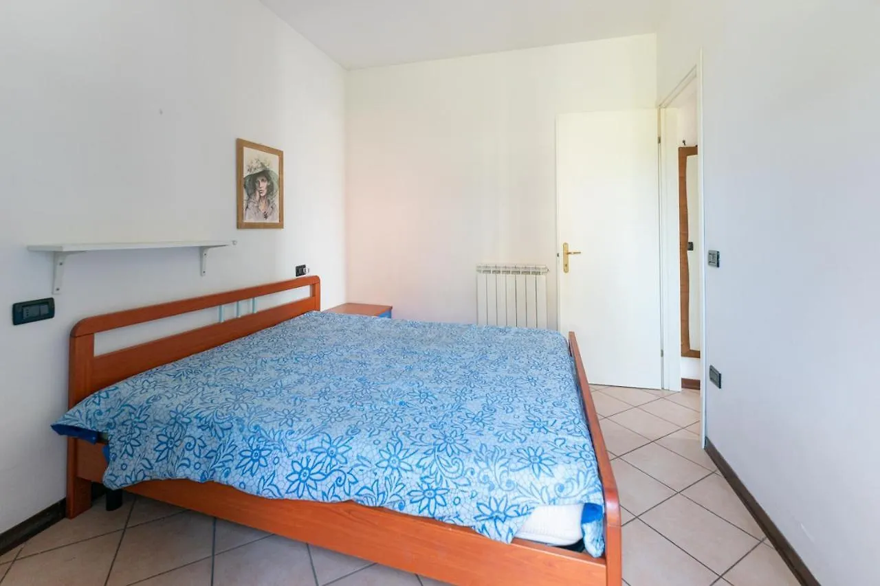 Villa Verga Abitazione Al Piano Terra Con Giardino Llido Degli Estensi