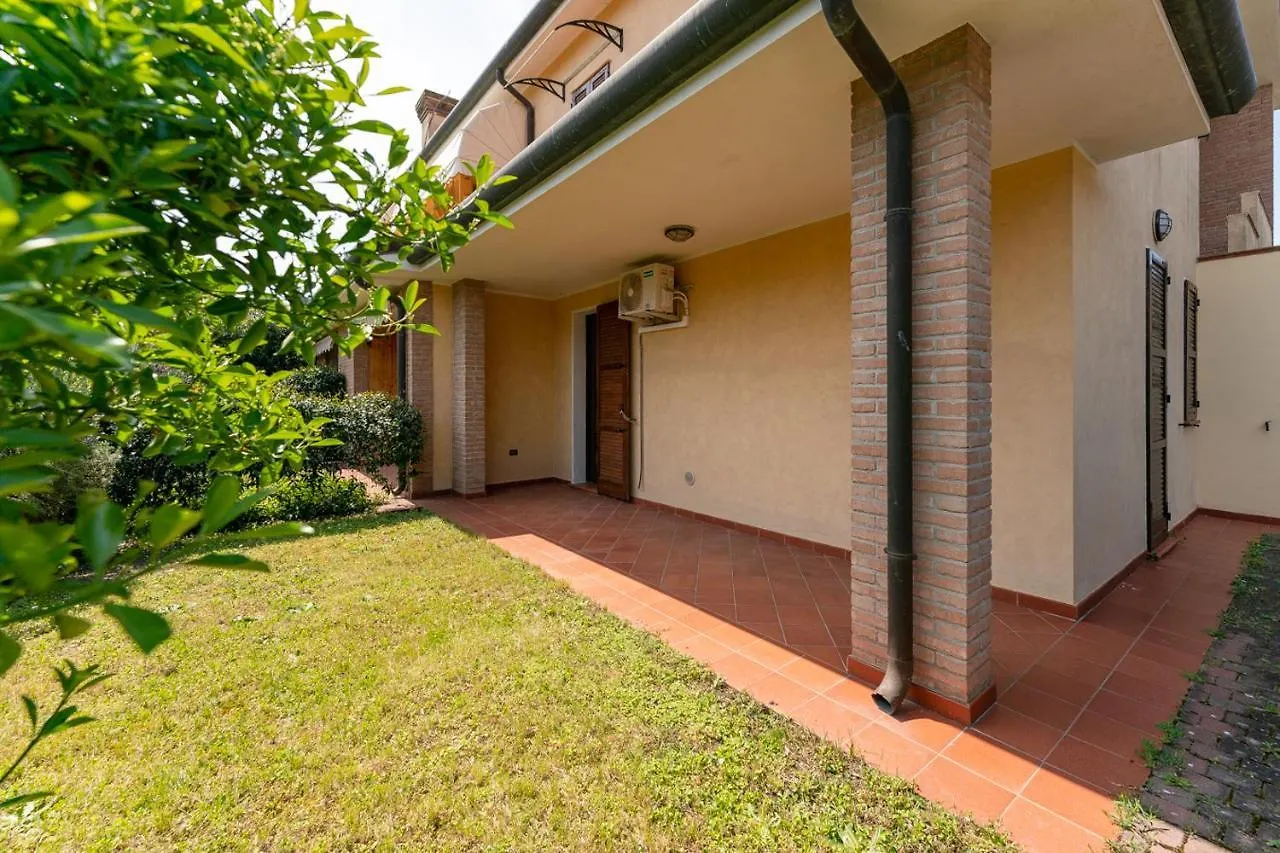 Holiday home Villa Verga Abitazione Al Piano Terra Con Giardino Llido Degli Estensi Italy
